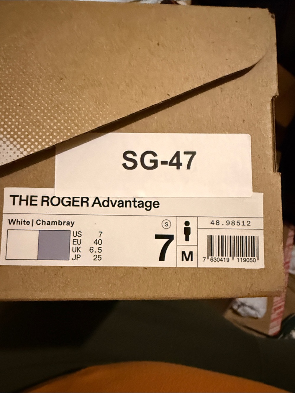 The ROGER Advantage Shoe Box Label — White / Chambray